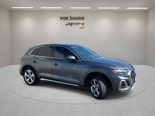 2022 Audi Q5 45 S line quattro Premium