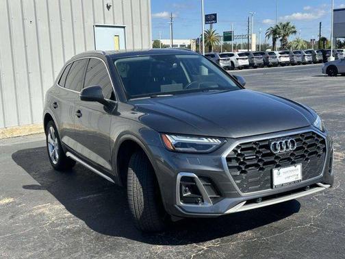 2022 Audi Q5 45 S line quattro Premium