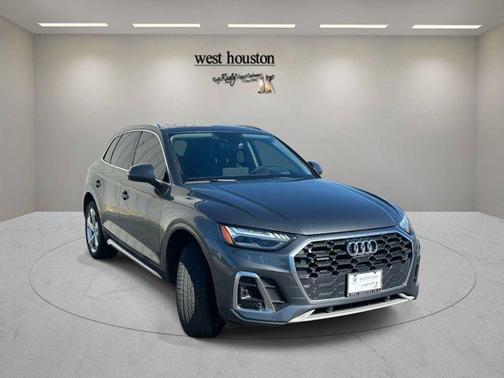 2022 Audi Q5 45 S line quattro Premium