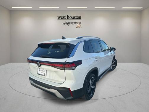 2025 Volkswagen Tiguan 2.0T SE