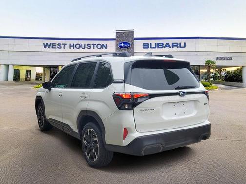 Crystal White Pearl 2026 Subaru Forester Limited
