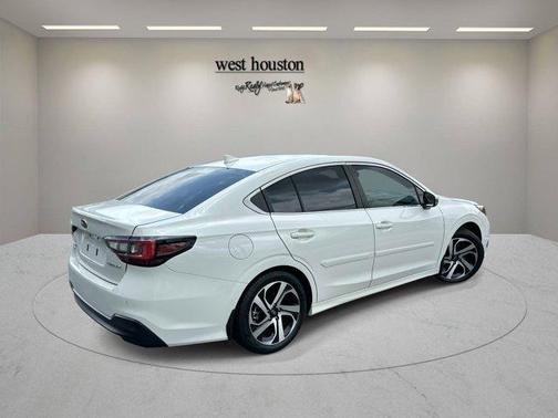 Crystal White Pearl 2021 Subaru Legacy