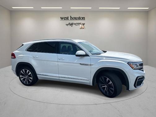 2022 Volkswagen Atlas Cross Sport 3.6L V6 SEL Premium R-Line