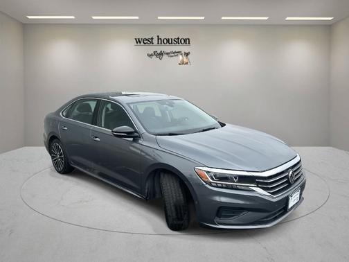 2022 Volkswagen Passat 2.0T Limited Edition