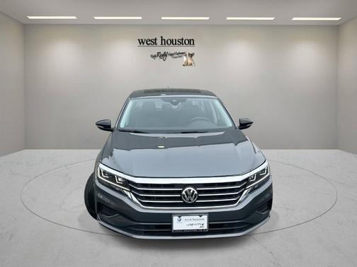2022 Volkswagen Passat 2.0T Limited Edition