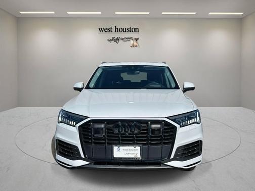 2024 Audi Q7 55 Premium