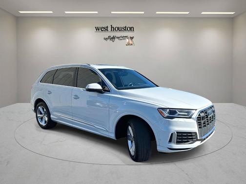 2023 Audi Q7 45 Premium