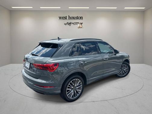 2024 Audi Q3 40 Premium