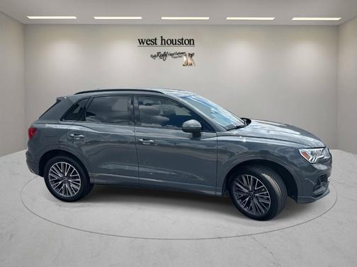 2024 Audi Q3 40 Premium
