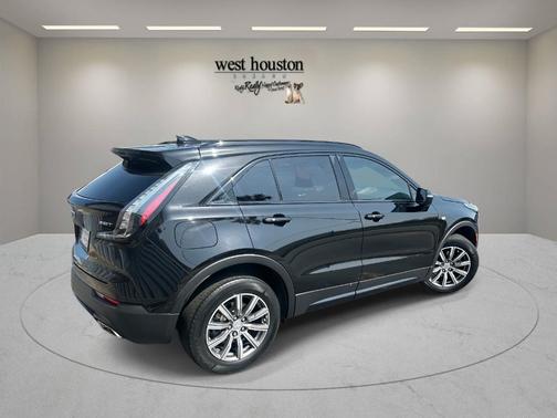 2022 Cadillac XT4 Sport