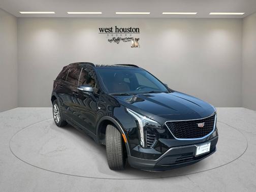 2022 Cadillac XT4 Sport