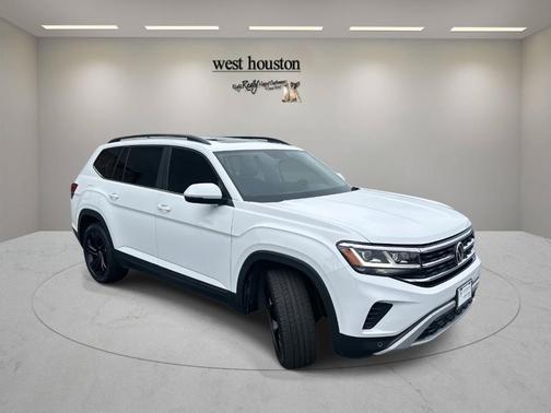 2022 Volkswagen Atlas 3.6L SE w/Technology