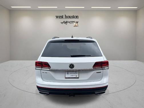 2022 Volkswagen Atlas 3.6L SE w/Technology