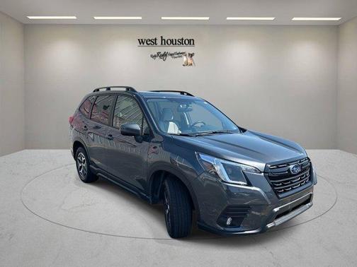 2024 Subaru Forester Premium