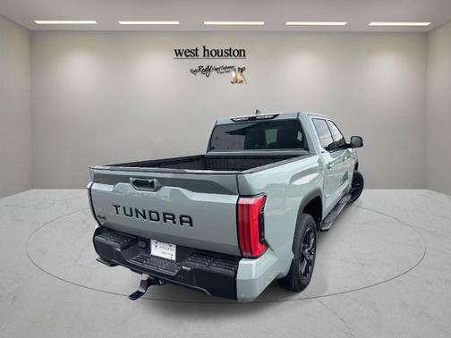 2024 Toyota Tundra Hybrid Platinum