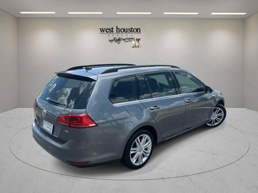 2015 Volkswagen Golf SportWagen TDI SE 4-Door