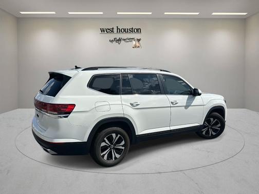 2025 Volkswagen Atlas 2.0T SE
