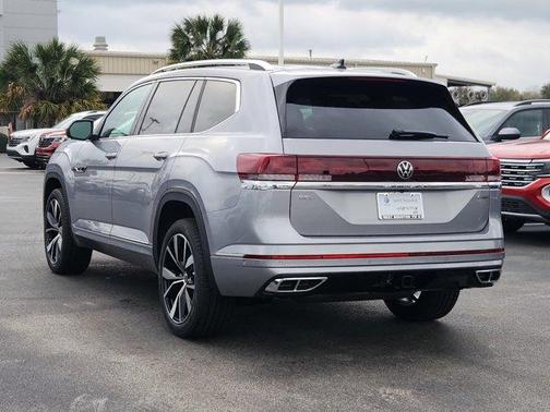 2025 Volkswagen Atlas 2.0T SEL Premium R-Line