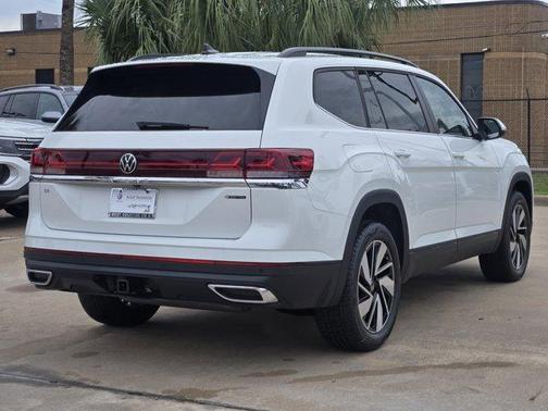 2025 Volkswagen Atlas 2.0T SE