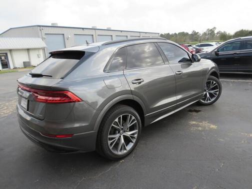 2020 Audi Q8 55 Premium