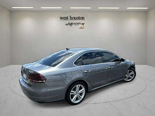 Gray 2014 Volkswagen Passat 1.8T