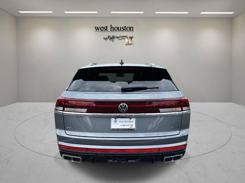 2024 Volkswagen Atlas Cross Sport 2.0T SEL R-Line