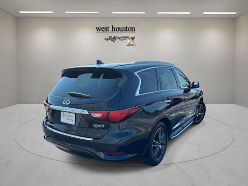 2017 INFINITI QX60 Base