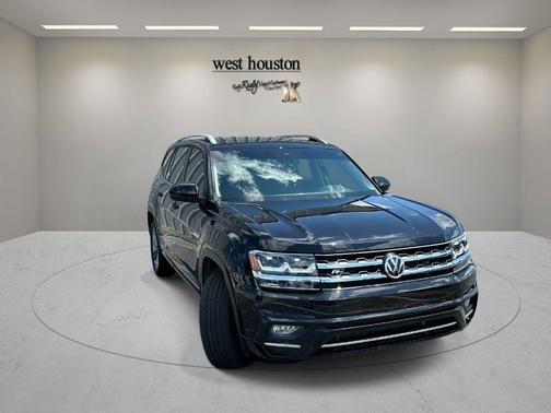Deep Black Pearl Effect 2019 Volkswagen Atlas 3.6 V6 SE R-Line