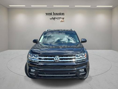 Deep Black Pearl Effect 2019 Volkswagen Atlas 3.6 V6 SE R-Line