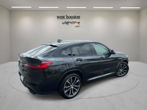 Black Sapphire Metallic 2019 BMW X4 M40i