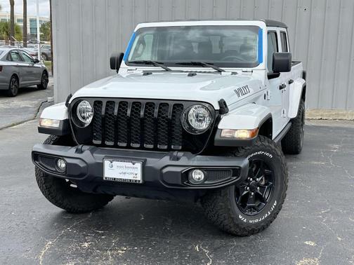 2021 Jeep Gladiator Sport
