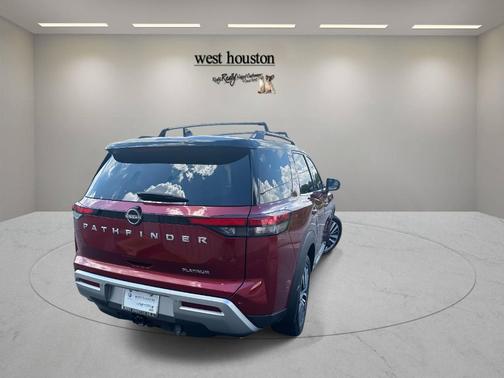 2022 Nissan Pathfinder Platinum