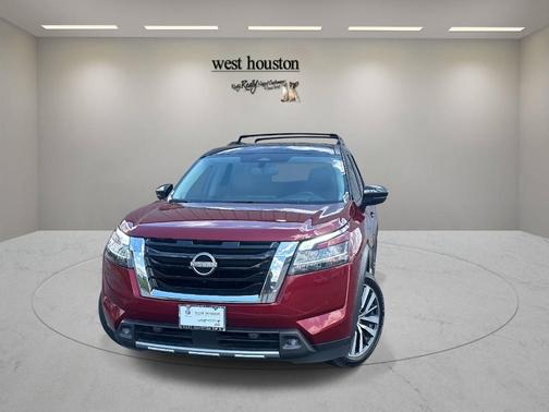 2022 Nissan Pathfinder Platinum