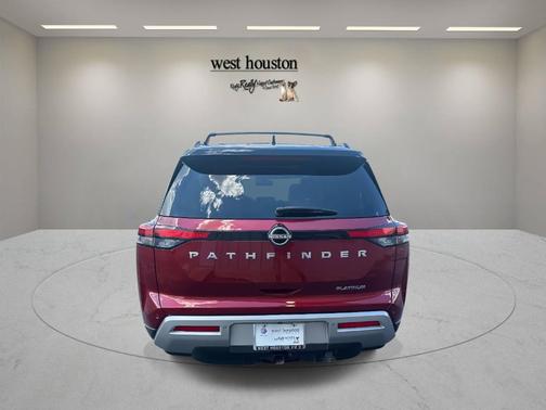 2022 Nissan Pathfinder Platinum