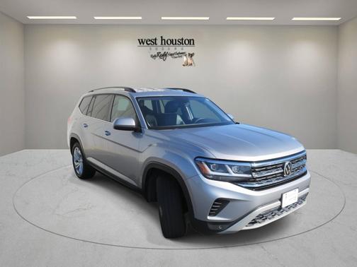 2022 Volkswagen Atlas 3.6L SE w/Technology