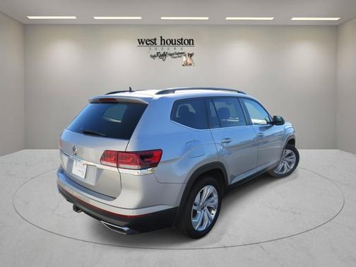 2022 Volkswagen Atlas 3.6L SE w/Technology