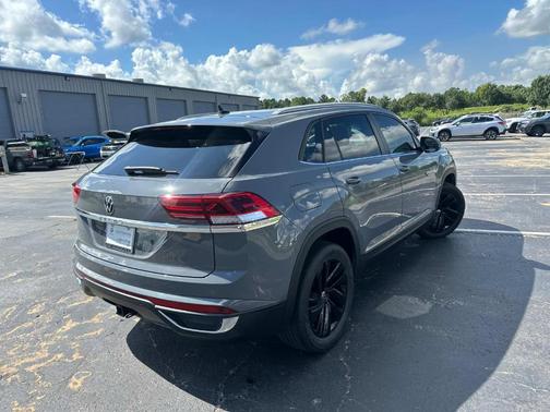 2022 Volkswagen Atlas Cross Sport 3.6L V6 SE w/Technology