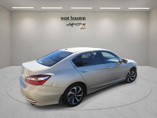 2017 Honda Accord EX-L w/Navigation & Honda Sensing
