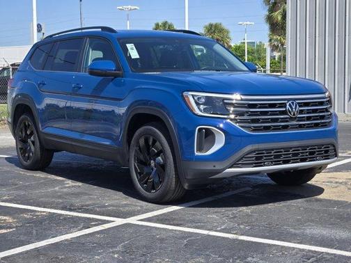 2025 Volkswagen Atlas 2.0T SE w/Technology
