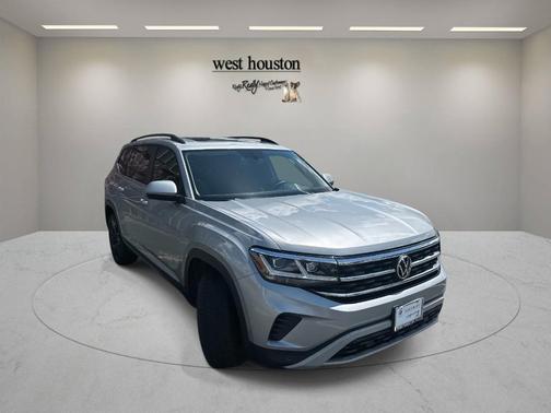 2022 Volkswagen Atlas 3.6L SE w/Technology
