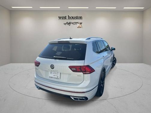 2022 Volkswagen Tiguan 2.0T SEL R-Line