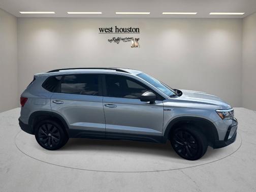2024 Volkswagen Taos S FWD