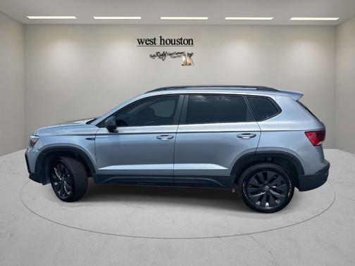 2024 Volkswagen Taos S FWD