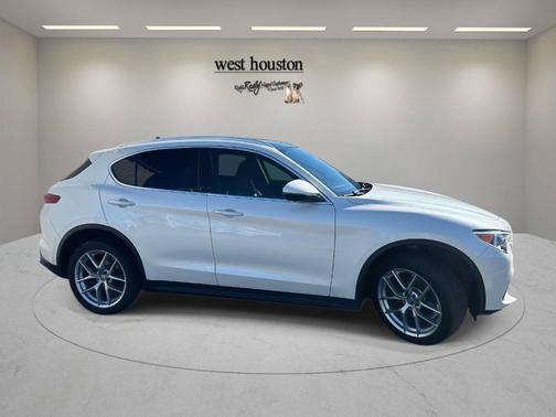 2018 Alfa Romeo Stelvio Ti