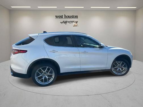 2018 Alfa Romeo Stelvio Ti