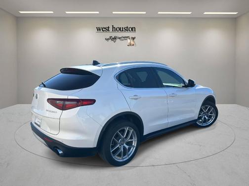 2018 Alfa Romeo Stelvio Ti