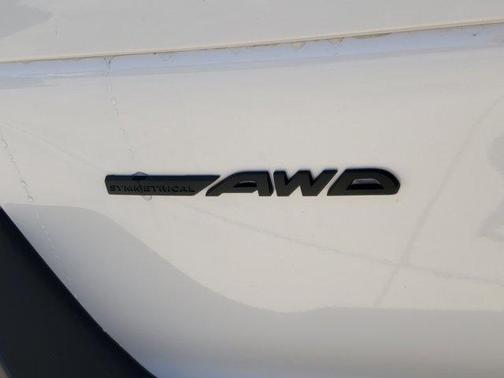 Crystal White Pearl 2026 Subaru Outback Wilderness