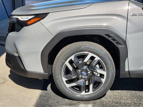 2025 Subaru Forester Hybrid Premium