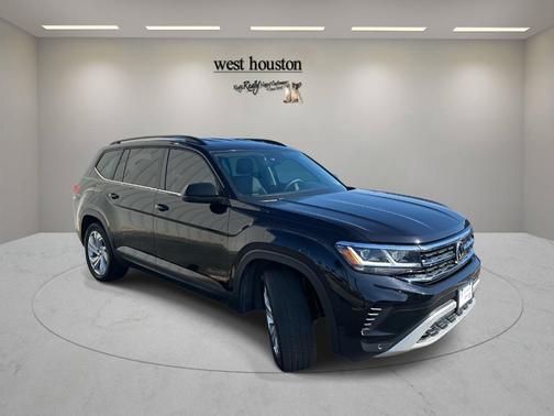 2022 Volkswagen Atlas 3.6L SE w/Technology