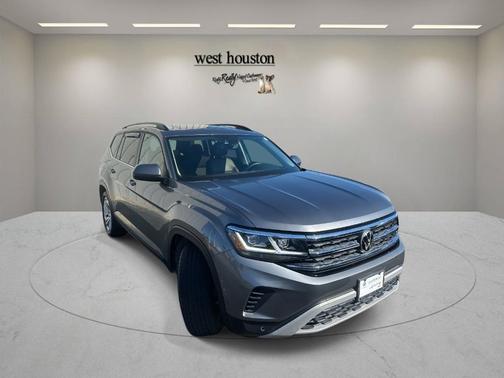 2022 Volkswagen Atlas 3.6L SE w/Technology